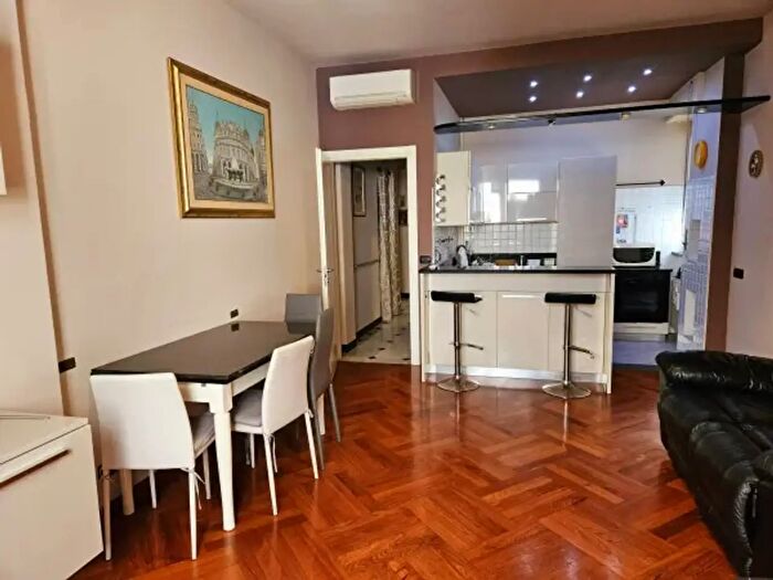 Appartamento trilocale in vendita in Galleria di Corso Giuseppe Garibaldi, Chiavari