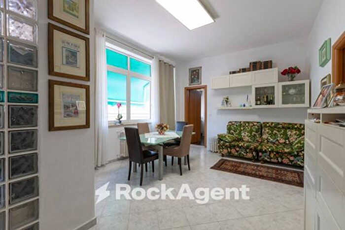 Appartamento trilocale in vendita in Via Terrazzini, Livorno