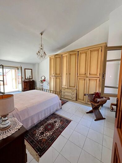 Appartamento quadrilocale in vendita in Via Lava Gaenza, Amantea