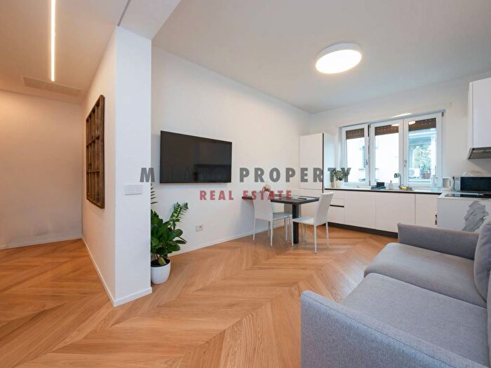 Appartamento trilocale in affitto in Via Giasone del Maino, Washington, Milano