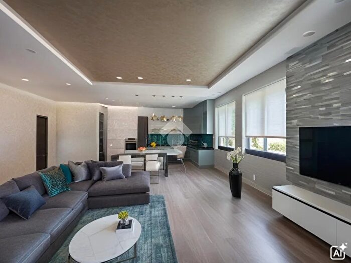 Casa con 6 locali in vendita in Via Ignazio Amedeo Galletti, Vercelli