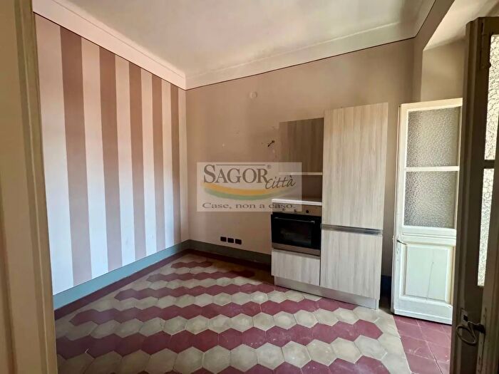 Appartamento trilocale in affitto in Via Buniva, Pinerolo