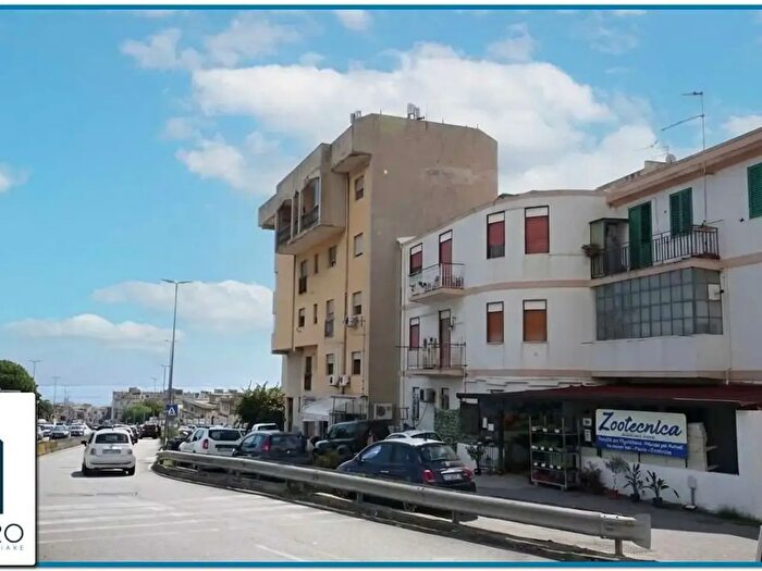 Appartamento trilocale in vendita in Via Comunale Ritiro, Messina