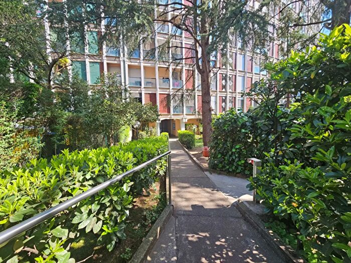 Appartamento trilocale in vendita in Rho