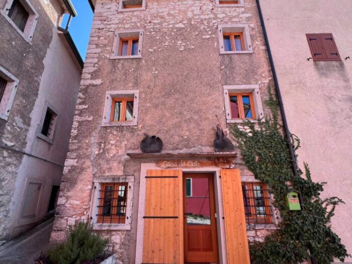 Casa con 5 locali in affitto in Via Vitarolo, Vitarolo, Lusiana Conco