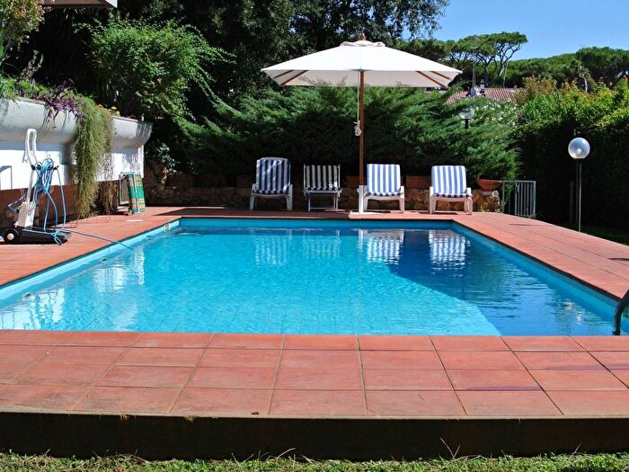 Casa con 6 locali in affitto in Via Pegli, Fregene, Fiumicino