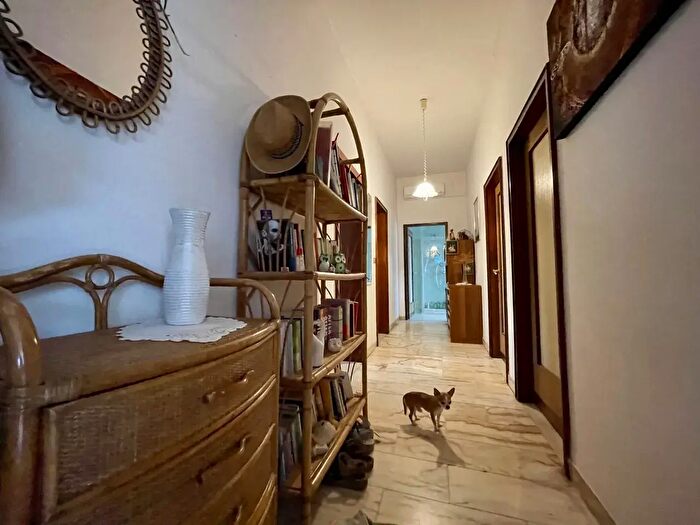 Appartamento con 5 locali in vendita in Via Canova, Spilamberto