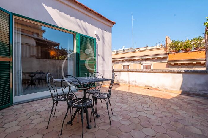 Appartamento trilocale in vendita in Roma