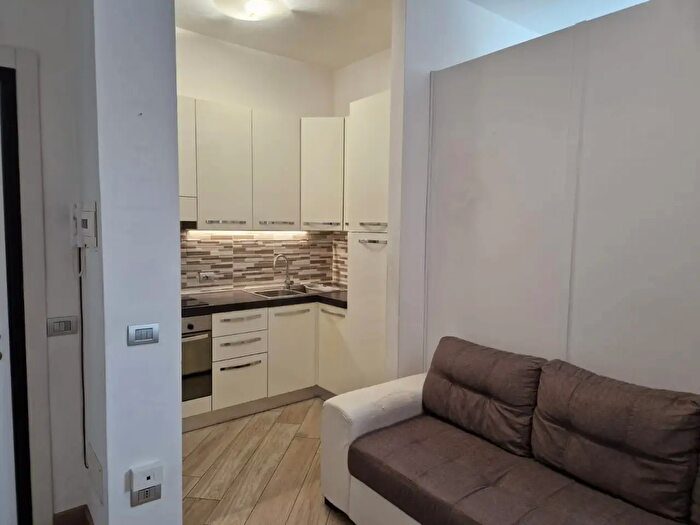 Appartamento bilocale in affitto in Via XXV Aprile, Pero