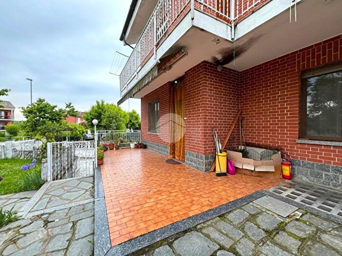 Appartamento trilocale in vendita in Via dei Salici, None