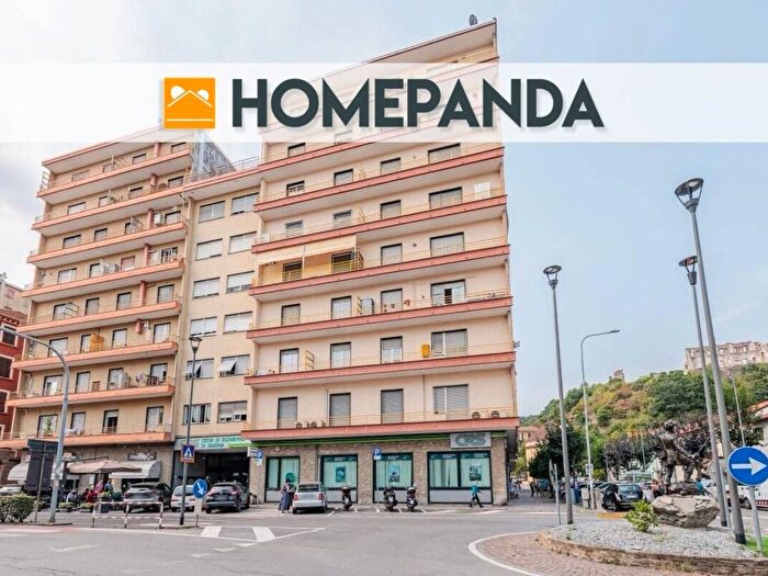 Appartamento con 6 locali in affitto in Corso Italia, Centro, Cairo Montenotte