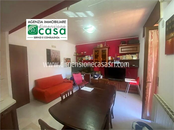 Appartamento con 5 locali in vendita in Via Raffaello Lambruschini, San Cataldo