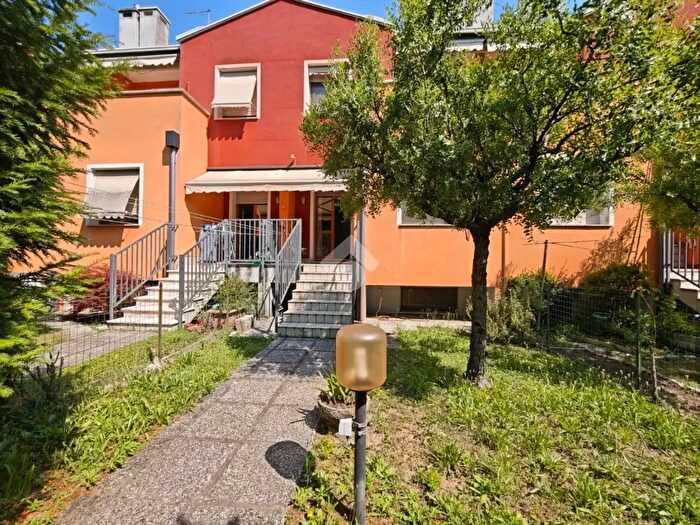 Casa quadrilocale in vendita in Via Fratelli Cavanis, Venezia