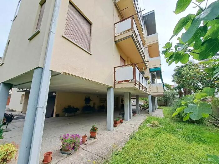 Appartamento con 5 locali in vendita in Via Domenico Baroni, Rovigo