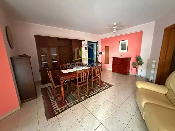 Appartamento con 5 locali in vendita in Via Olimpica, Castorano