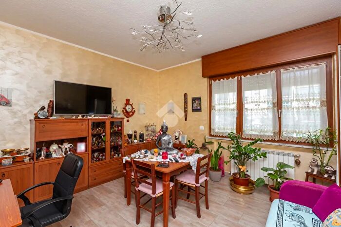 Appartamento quadrilocale in vendita in Via Rodolfo Morandi, Torino