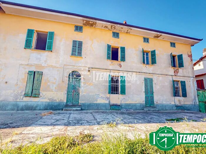 Casa con 5 locali in vendita in Mirabello Monferrato