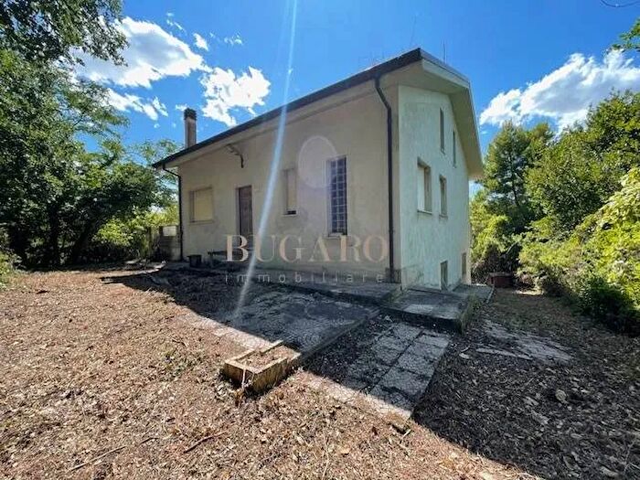 Casa con 6 locali in vendita in Senigallia