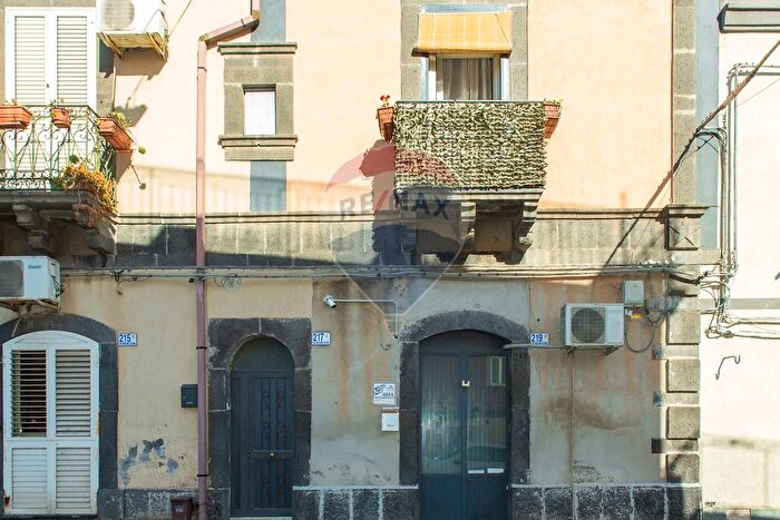 Casa quadrilocale in vendita in Via Regina Elena, Motta SantAnastasia