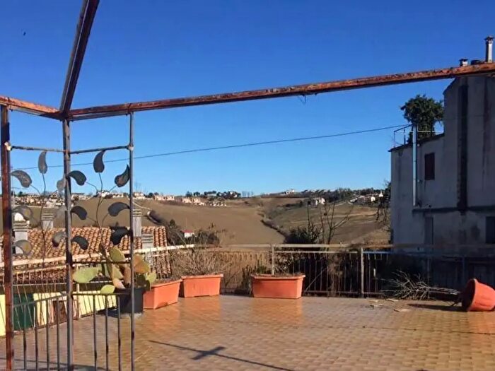 Appartamento con 7 locali in vendita in Polverigi