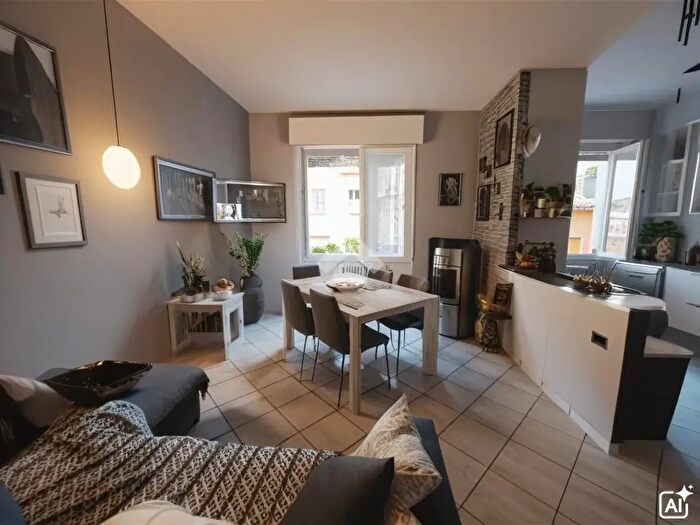 Appartamento trilocale in vendita in Via Ogliari, Malnate