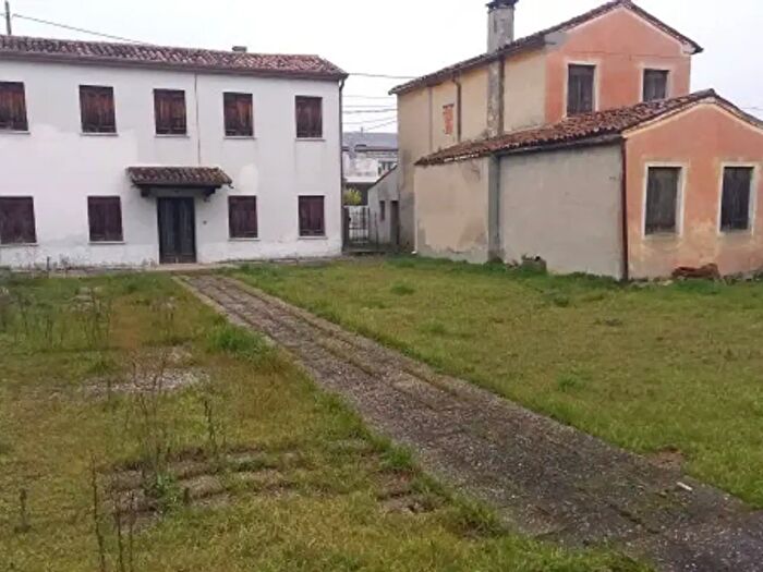 Casa in vendita in Via delle Cave, Padova