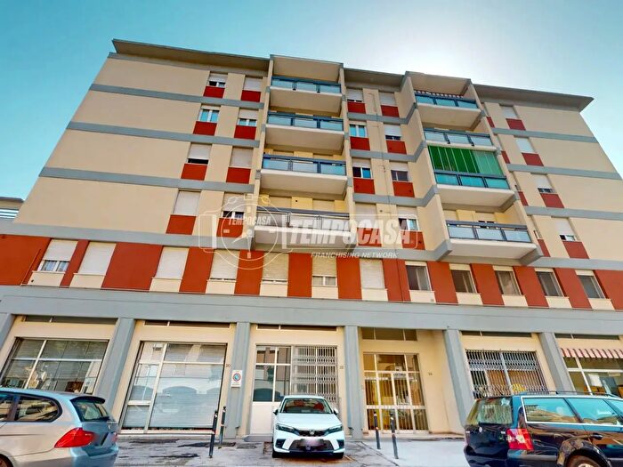 Appartamento quadrilocale in vendita in Via Wa Mozart, Mantova