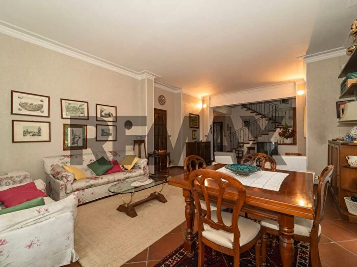 Casa con 11 locali in vendita in Strada Revigliasco, Moncalieri