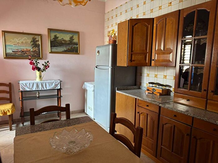 Appartamento trilocale in affitto in Via Municipio, Recale