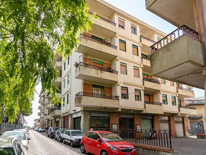 Appartamento quadrilocale in vendita in Via Luigi Capuana, Viagrande