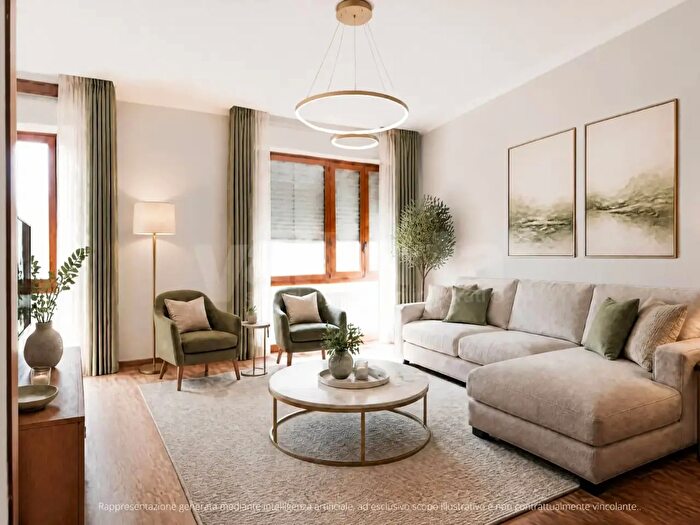 Casa con 5 locali in vendita in Via Don Milani, Carate Brianza
