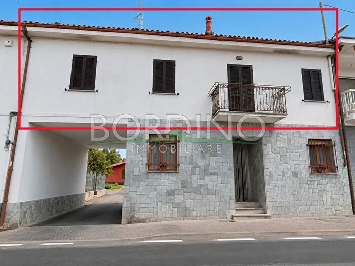 Appartamento con 5 locali in vendita in Via Alcide De Gasperi Snc, Govone
