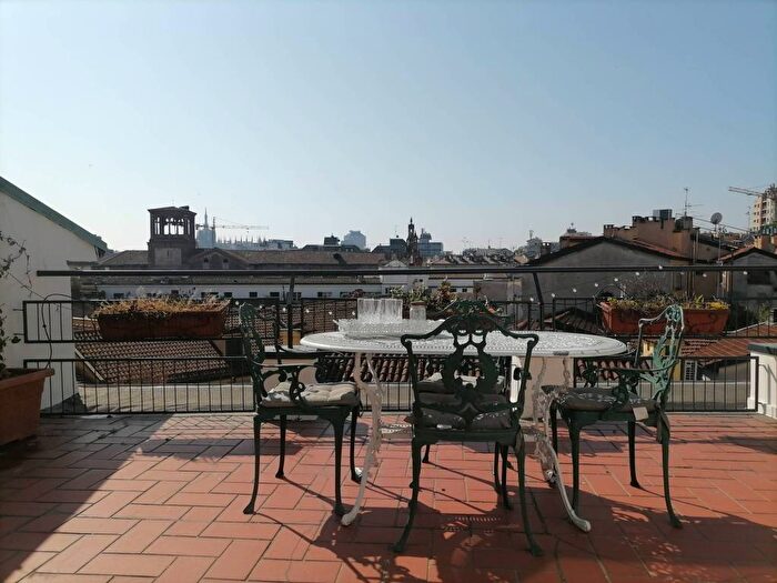 Casa bilocale in affitto in Via San Carpoforo, Brera, Milano