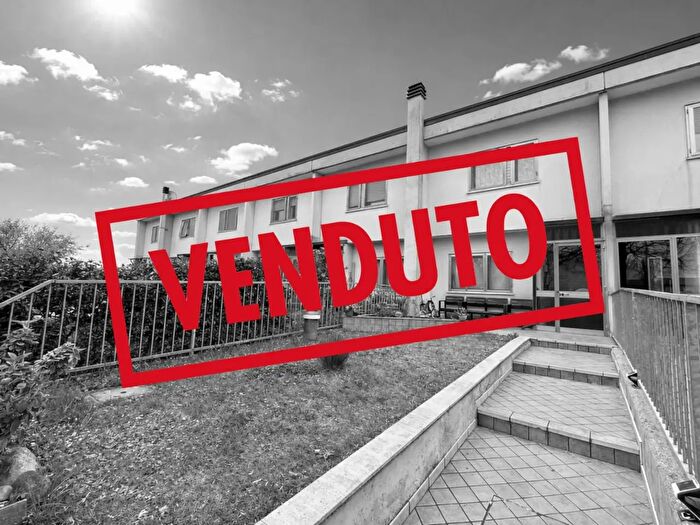 Casa con 6 locali in vendita in Via del Roiello, Pradamano