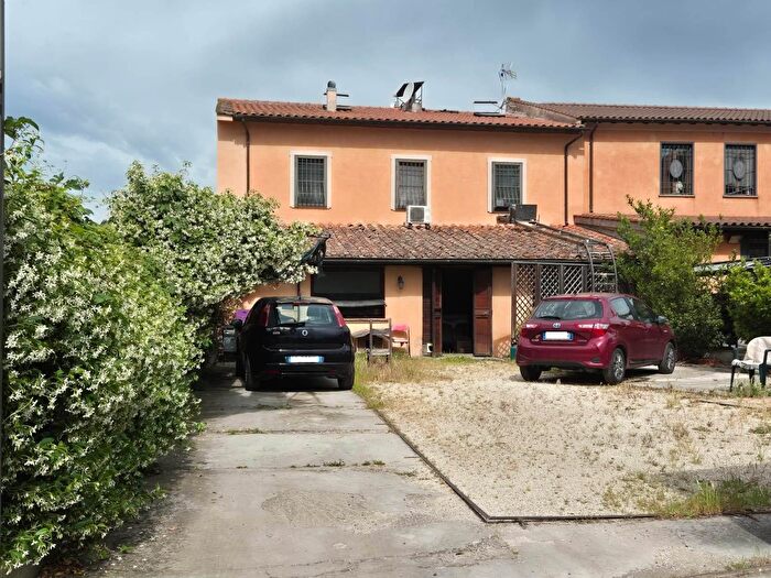 Casa quadrilocale in vendita in Vocabolo Frangelini, Magliano Sabina