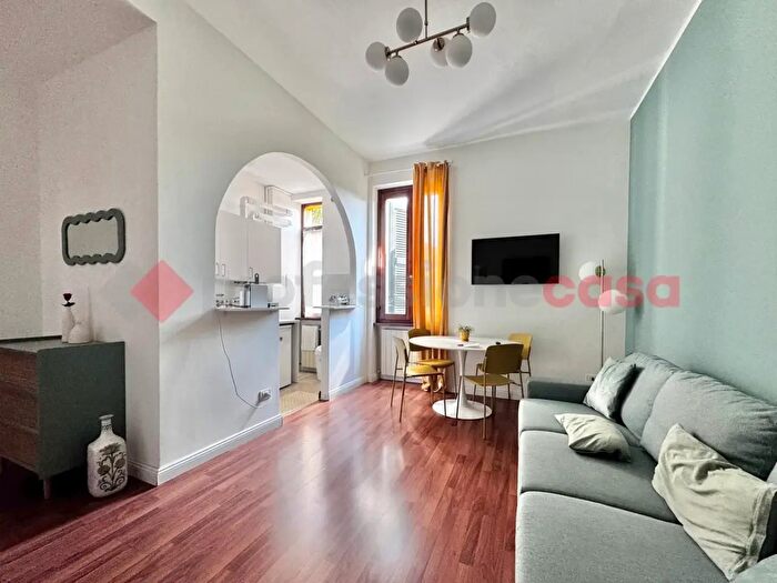 Appartamento bilocale in vendita in Via Roma, Arona