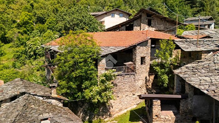 Casa con 5 locali in vendita in Località Casale Bonelli, Venasca