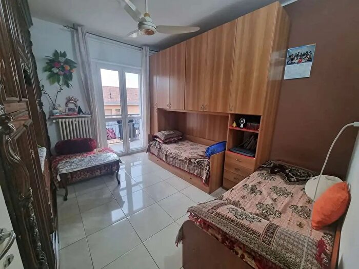 Appartamento bilocale in vendita in Via Padova, Limbiate