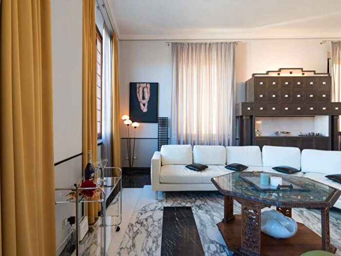 Appartamento trilocale in affitto in Piazza San Michele, Piazza Napoleone San Michele, Lucca