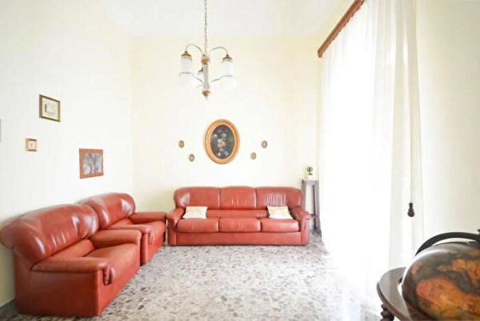 Casa con 6 locali in vendita in San Vito Dei Normanni