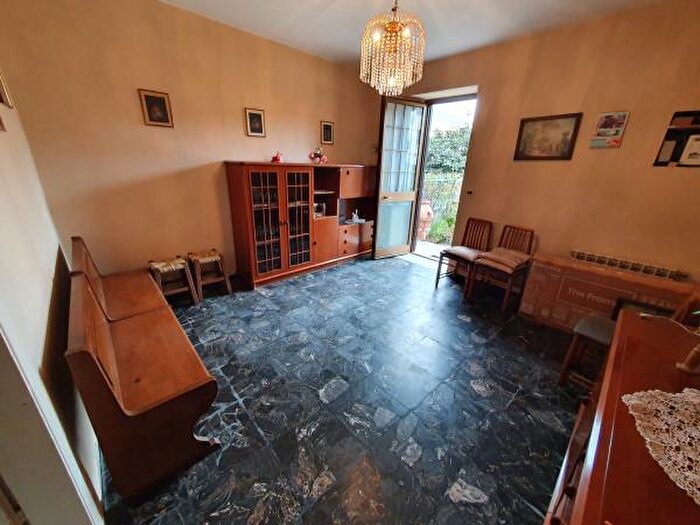 Casa con 6 locali in vendita in Via Comunale di Canipaletti, Massarosa