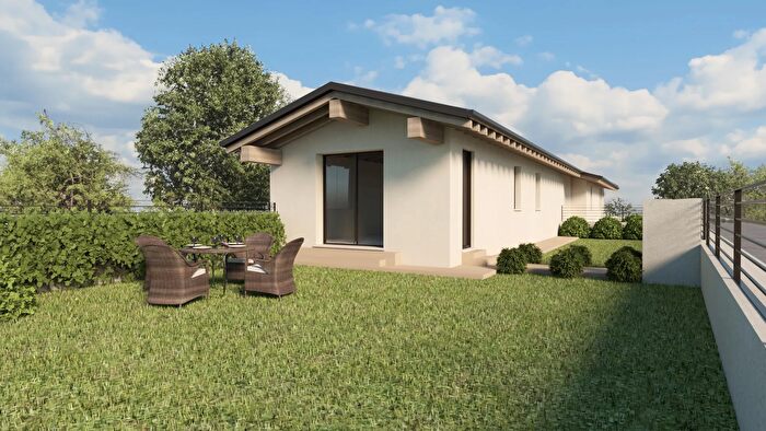 Casa trilocale in vendita in Via Saletto, Ronco AllAdige