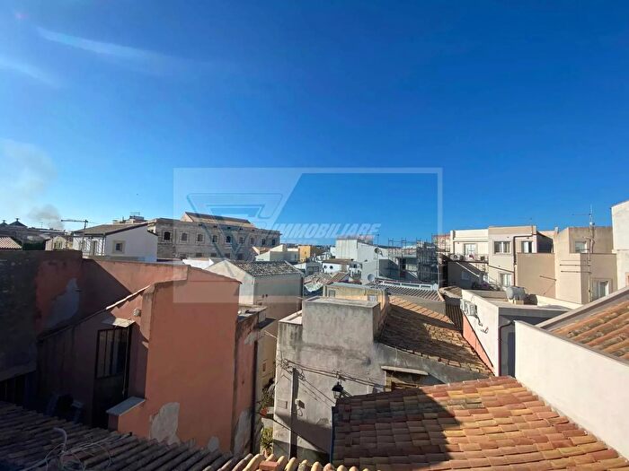 Casa trilocale in vendita in Siracusa