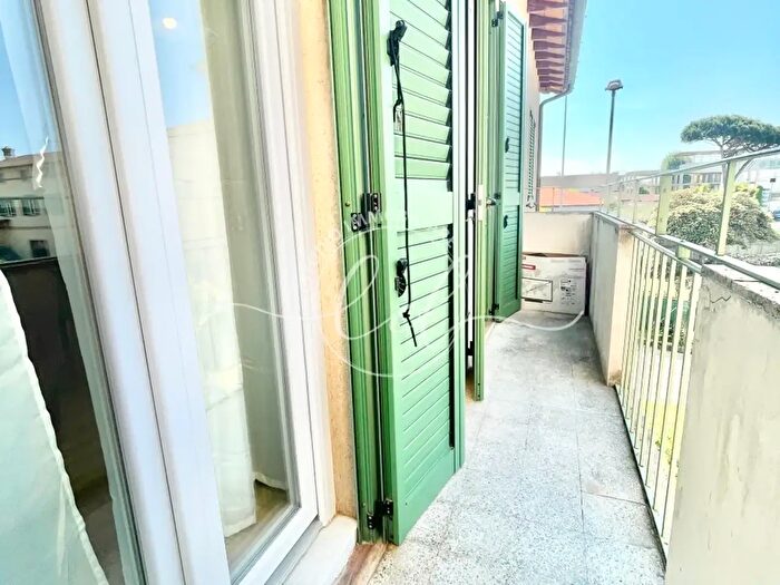 Appartamento trilocale in affitto in Pietrasanta