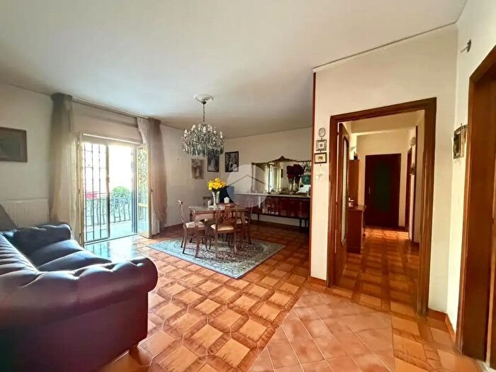Appartamento trilocale in vendita in Corso Italia, Quarto