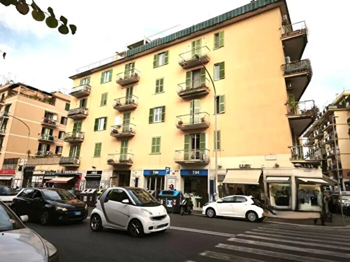 Appartamento trilocale in vendita in Via di Boccea, Roma