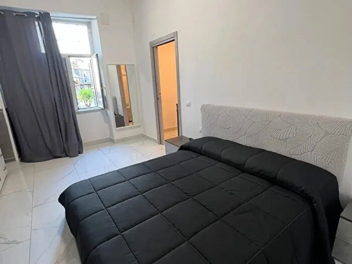 Appartamento bilocale in affitto in Via Fontanelle, Napoli