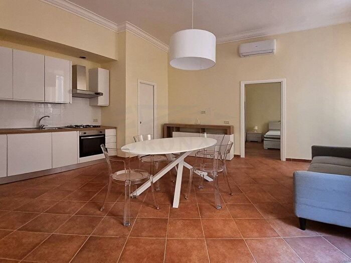 Appartamento trilocale in affitto in Via della Rosetta, Pantheon, Roma