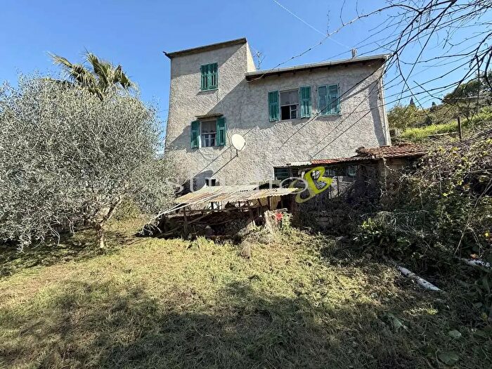 Appartamento con 8 locali in vendita in Strada Ciotti Snc, Bordighera