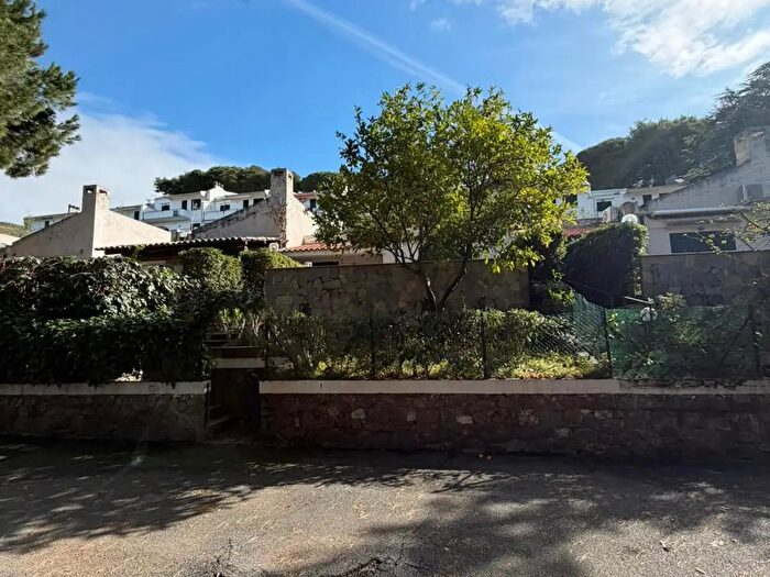 Appartamento trilocale in vendita in Viale della Libertà Snc, Sangineto